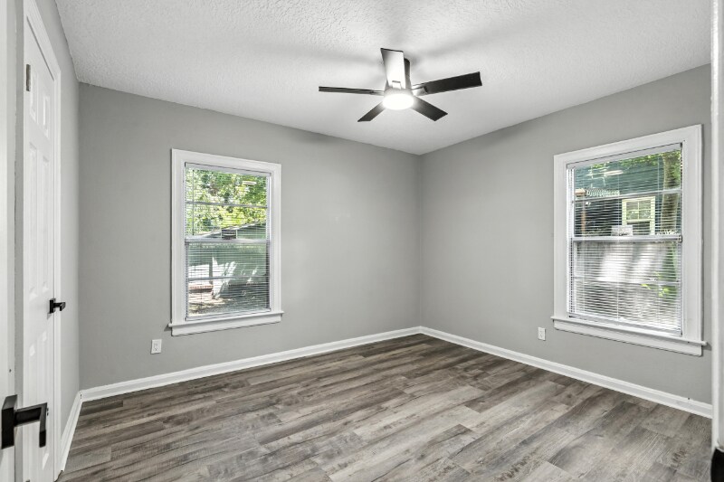 Building Photo - 2039 Dellwood Ave