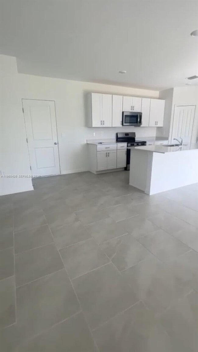 Building Photo - 11812 Cloverly Ln