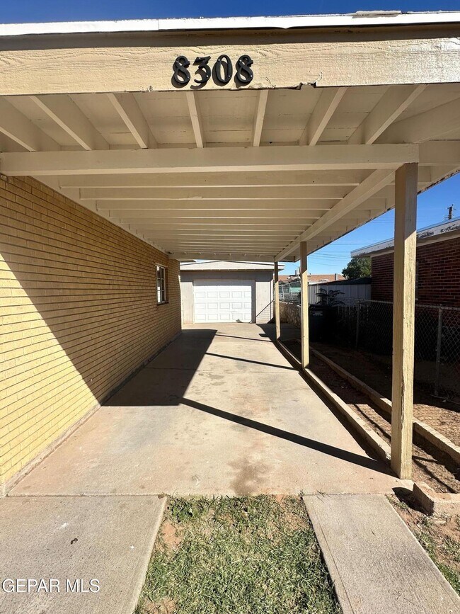 Building Photo - 8308 Mt Ranier Dr