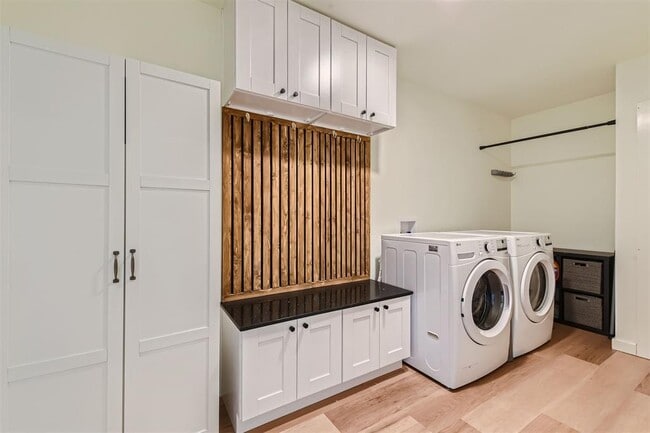 Building Photo - 1112 Milford Way