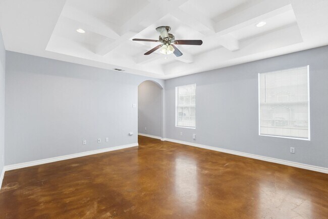 Building Photo - 3 bedroom and 2.5 bathroom located in The Gardens at The Summit Subdivision