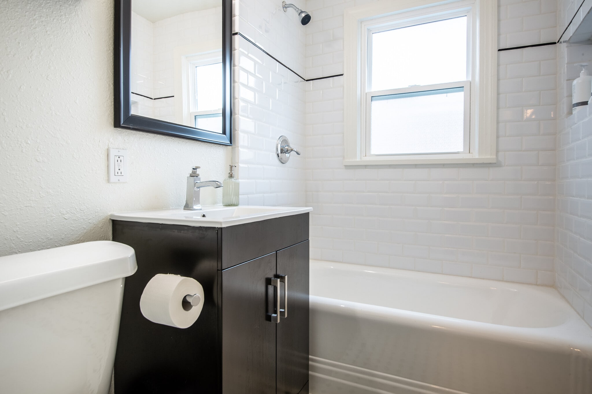 Bath - 3509 Asbury St