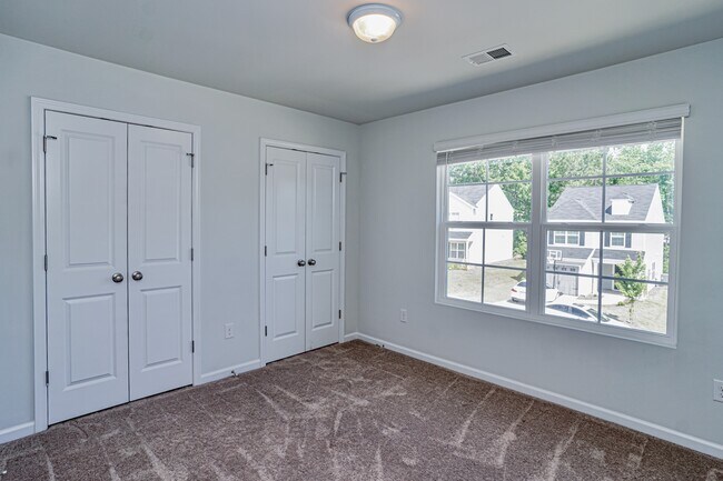 Building Photo - 649 Millsgate Cir