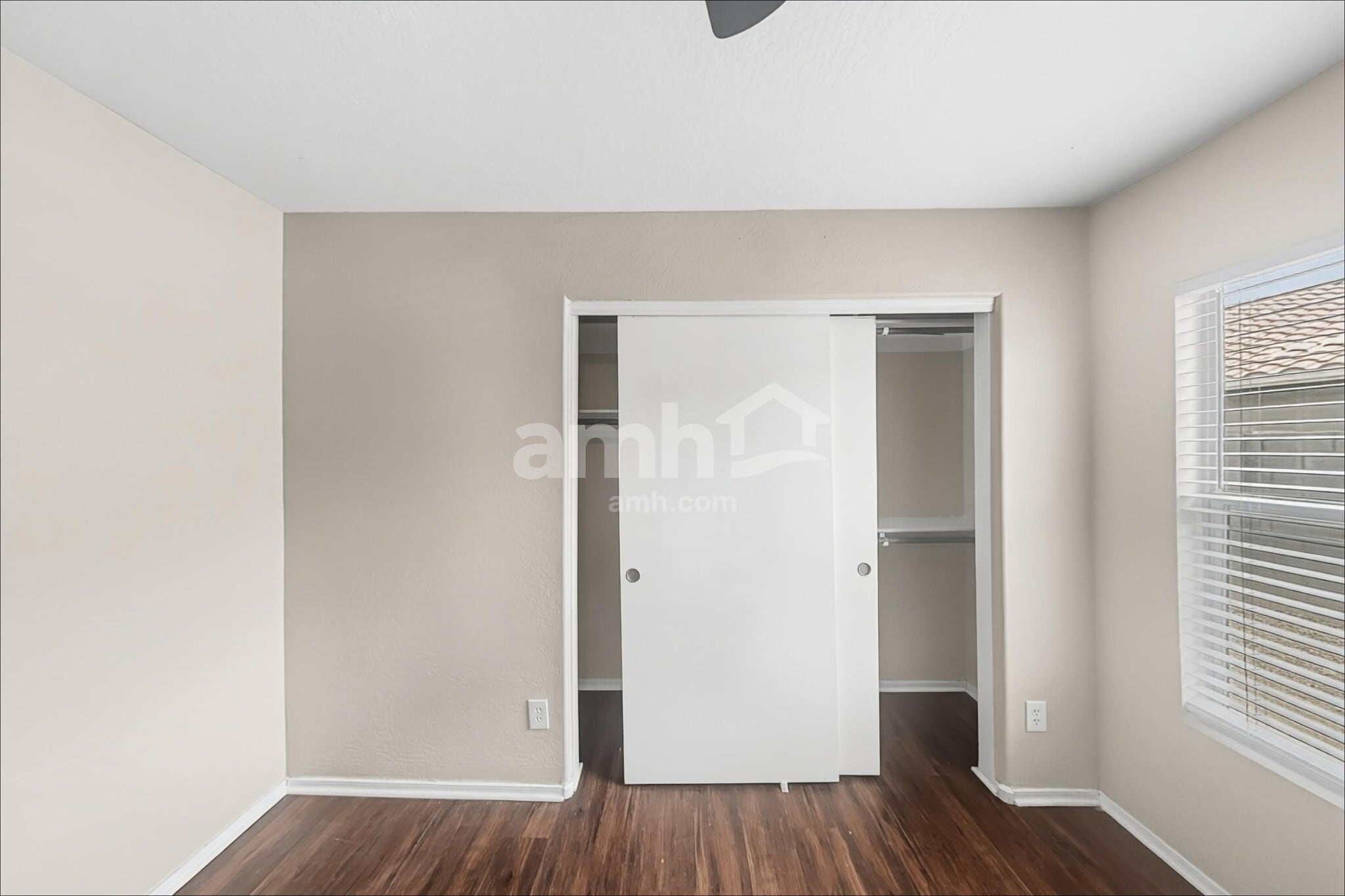 Building Photo - 17180 W Port Royale Ln