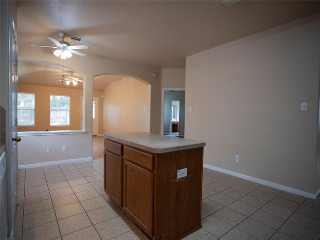 Building Photo - 16714 Mallory Bridge Dr