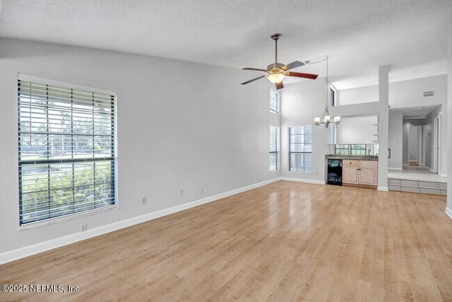Building Photo - 101 Willow Pond Ln