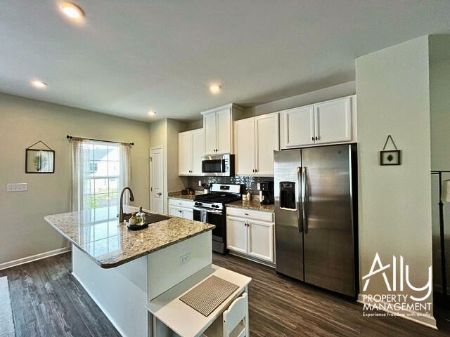 Building Photo - 2424 Pocoson Wood Ct