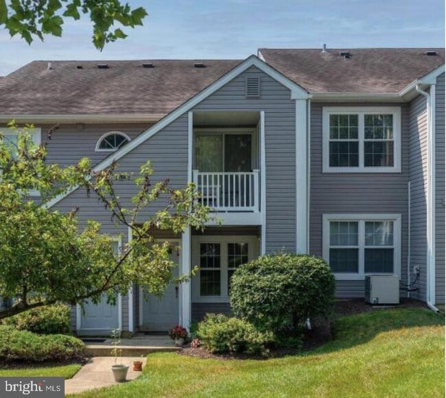 Building Photo - 17023 Bennett Pl