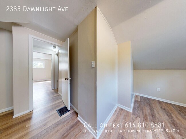 Building Photo - 2385 Dawnlight Ave
