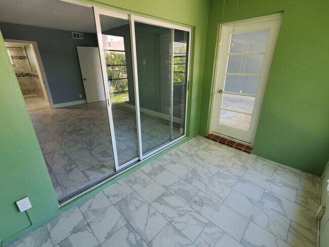 Building Photo - 1481 S Ocean Blvd