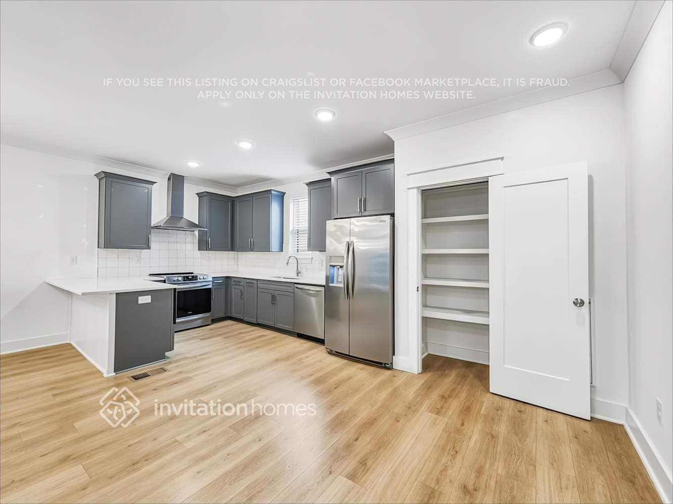 Building Photo - 428 38th Ave N