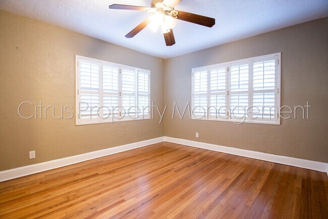 Building Photo - Cute 3/3 Home Near Sodo