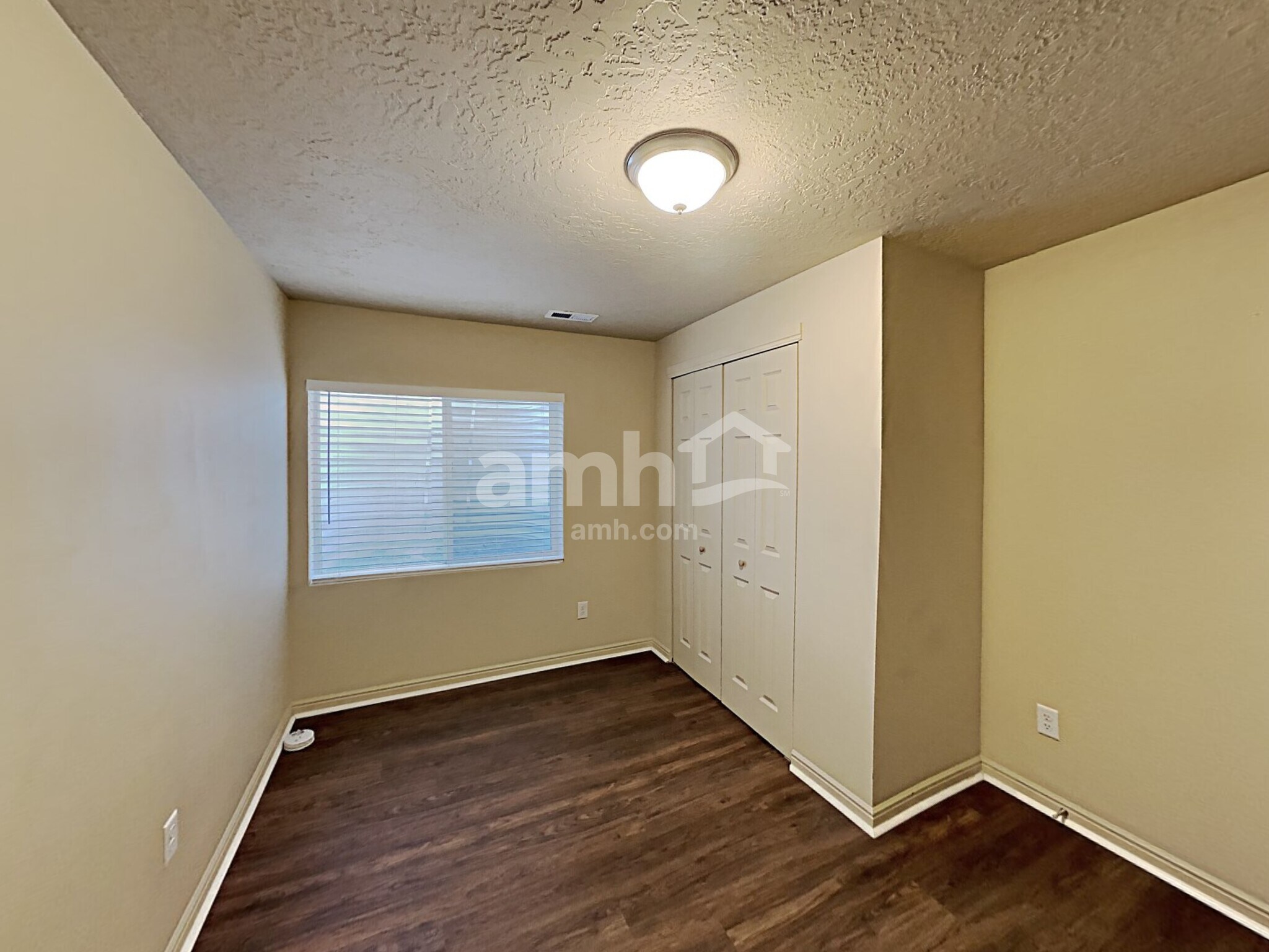 Building Photo - 2129 Revere Way