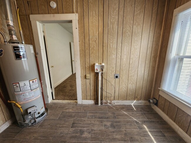 Building Photo - 2 bed 1 bath in Shawnee