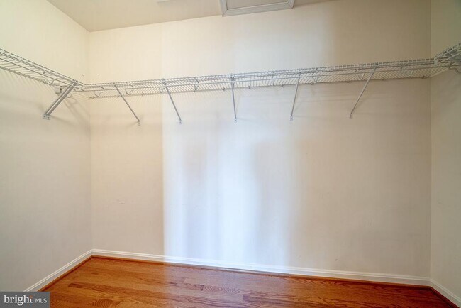 Building Photo - 42029 Bushclover Terrace