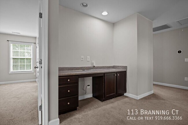 Building Photo - 113 Branning Ct