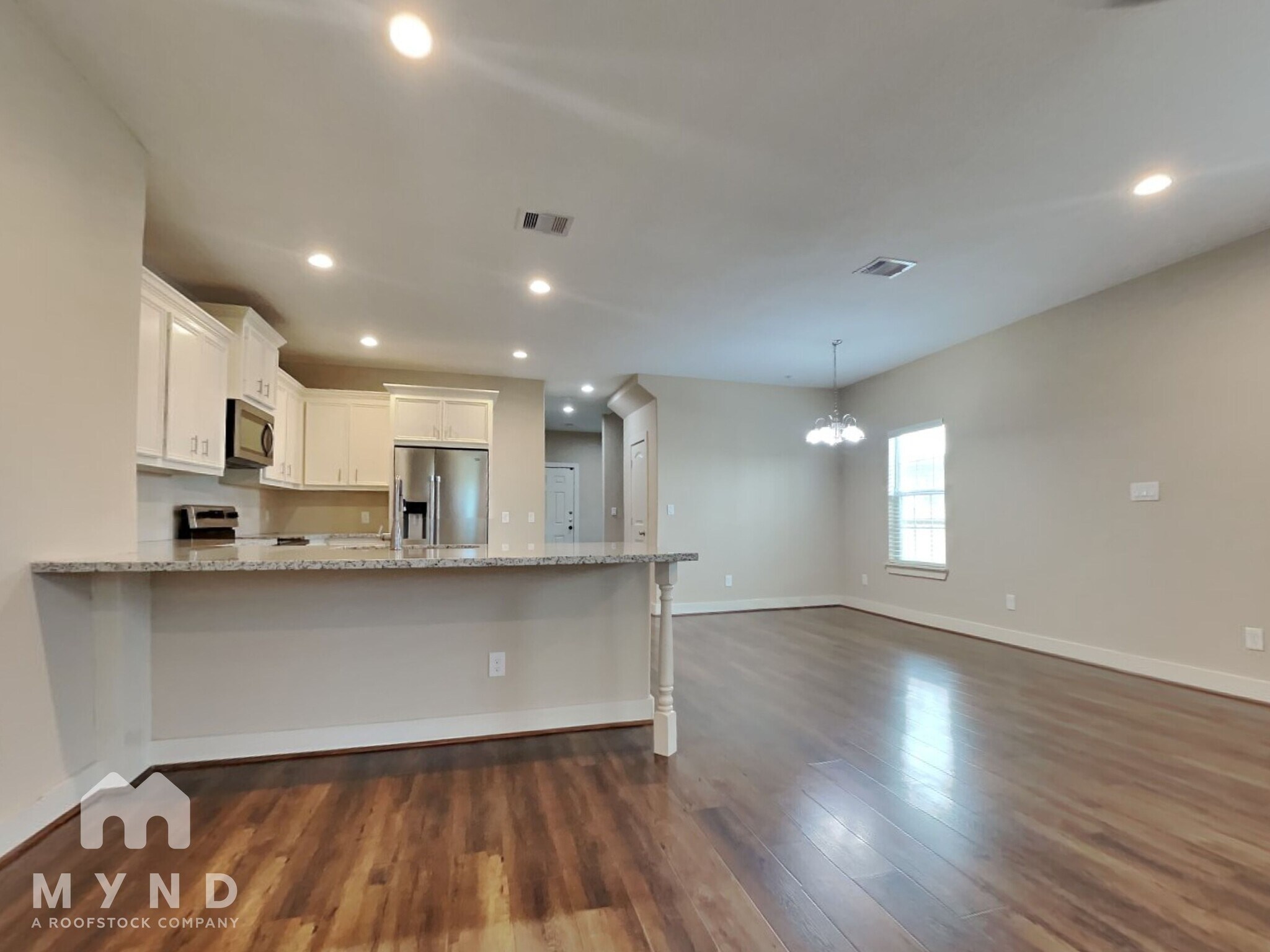 Building Photo - 5003 Higgins St