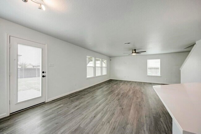 Building Photo - 801 Estes Park