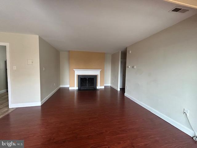 Building Photo - 10596 Twin Rivers Rd