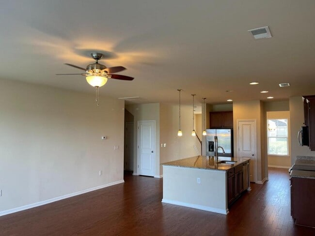 Building Photo - 5373 Grosseto Way