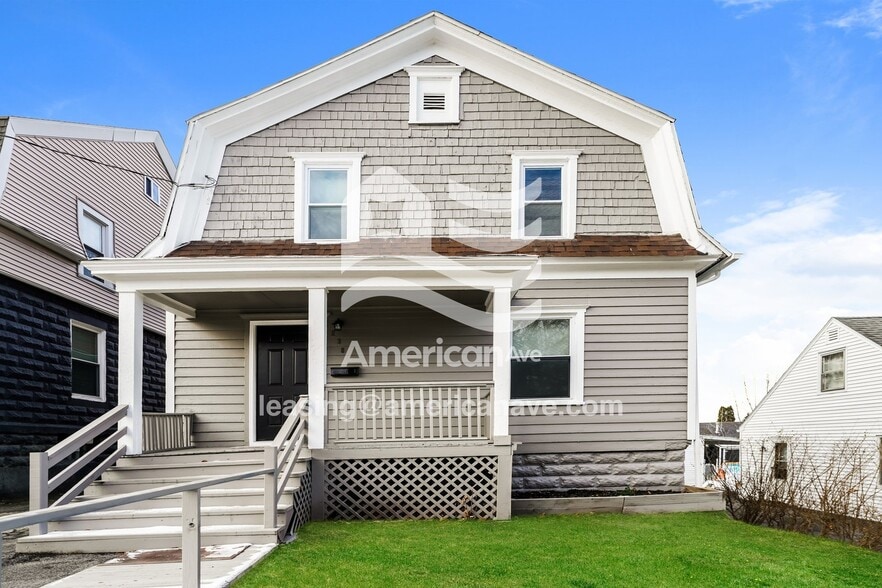 Primary Photo - 238 Bruce St