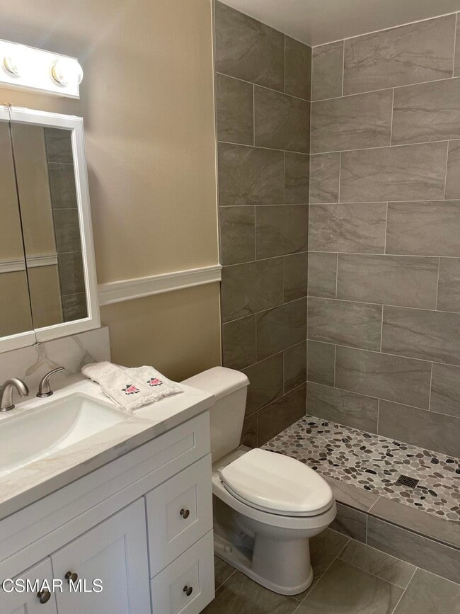 Building Photo - 659 Flaming Star Ave