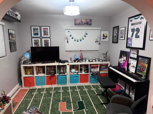 Building Photo - 11760 SW 35th Terrace