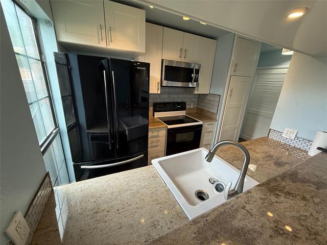 Building Photo - 18240 Midway Rd