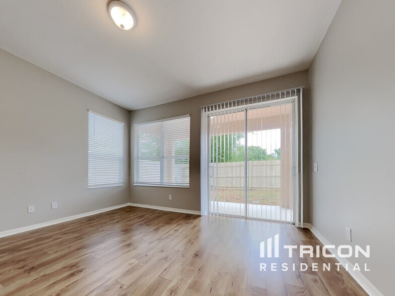 Building Photo - 10337 Avelar Ridge Dr