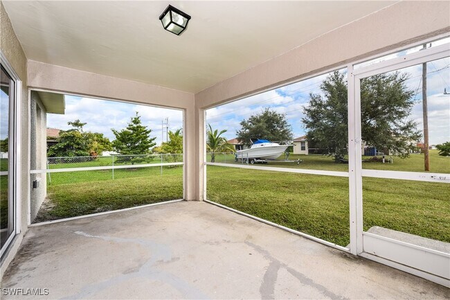 Building Photo - 2405 NW Juanita Pl