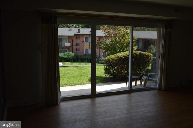 Building Photo - 10026 Fair Wds Dr