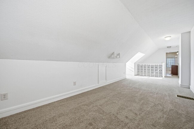 Building Photo - 1153 Jaeger St