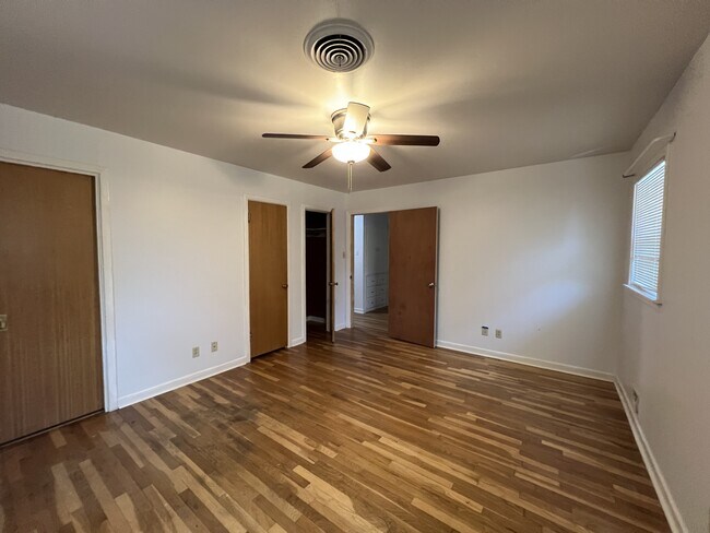 Building Photo - 3515 41st St