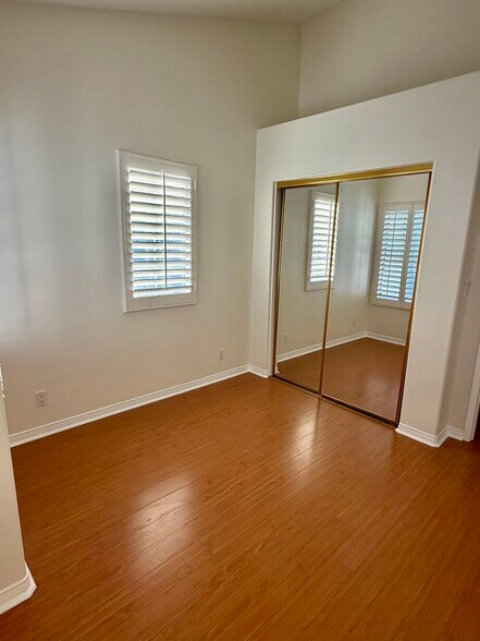 Building Photo - 2350 Foothill Blvd