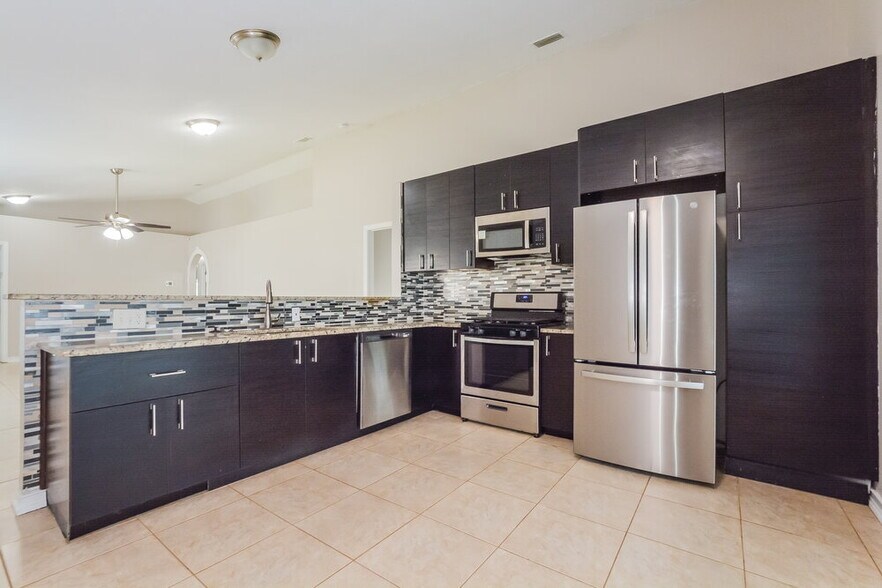 Building Photo - 8703 Foley Dr
