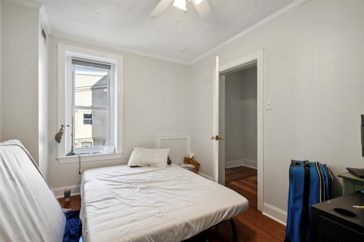 Building Photo - 188 Markle St
