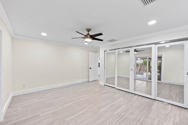 Building Photo - Naples Park - 3 Bedroom, 2 Bathroom - Annu...