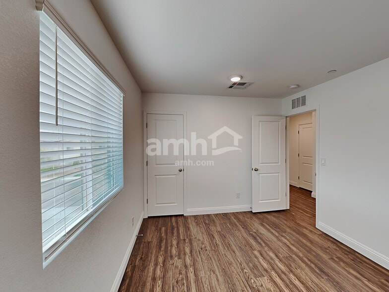 Building Photo - 10069 Aconitum Ct