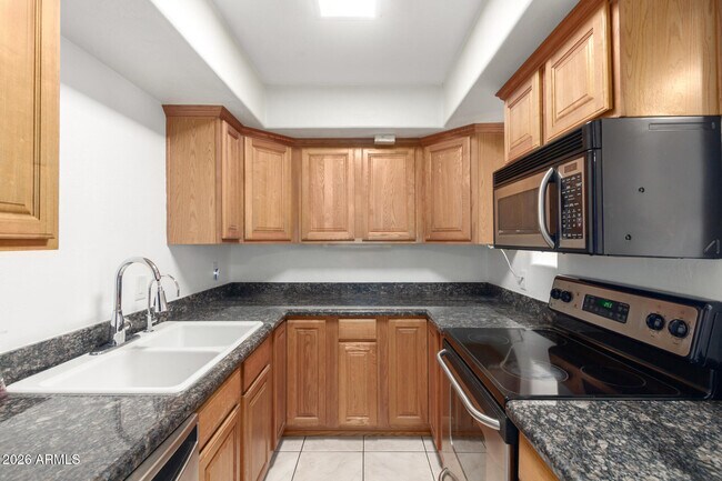 Building Photo - 151 E Broadway Rd