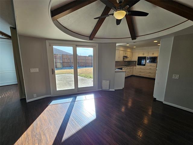 Building Photo - 3213 Saddlehead Dr