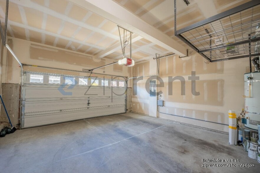 Building Photo - 3612 183rd Ln SE