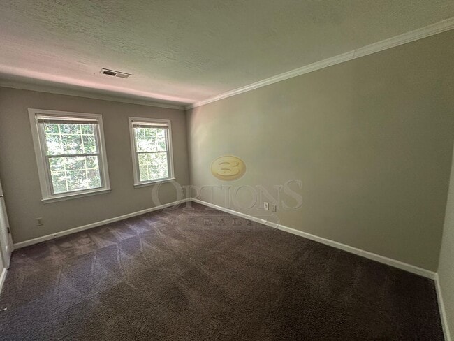 Building Photo - 2BR Townhouse in Roswell