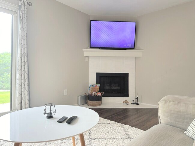 Fireplace in living room - 3045 Moon Lake Dr