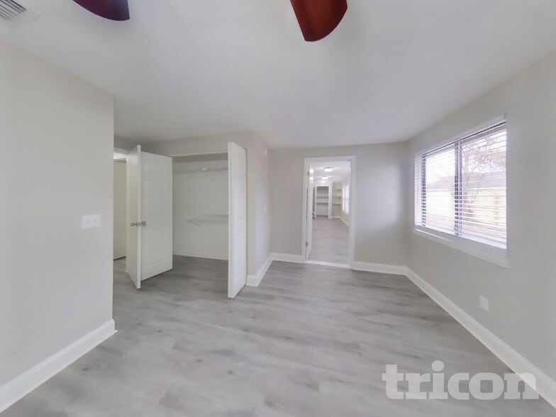 Building Photo - 8127 Creedmoor Dr