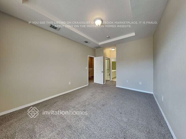 Building Photo - 11885 SW 152nd Pl