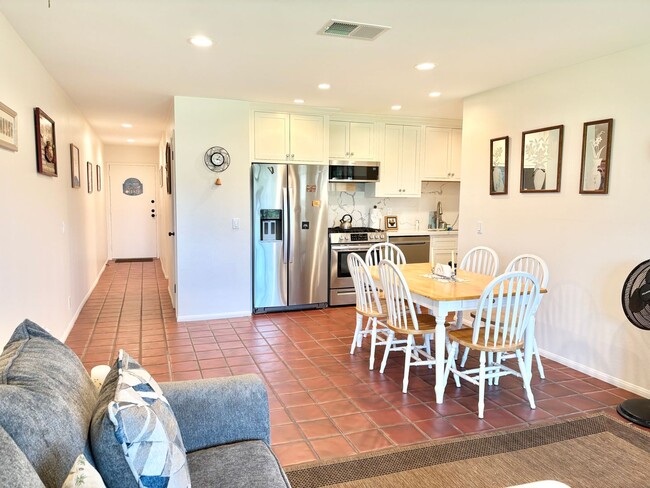 Building Photo - Surfside III / Port Hueneme / 1 bedroom on the 2nd floor with Oceanviews | Furnished monthly rental