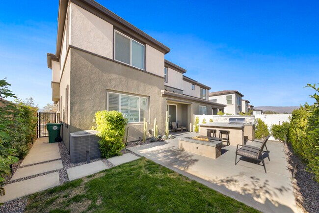 Building Photo - 76273 Cornell Wy