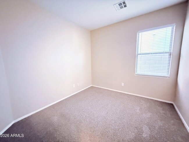 Building Photo - 4539 E Ivanhoe St