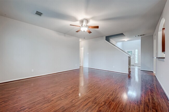 Building Photo - 1210 Gibbons Ct