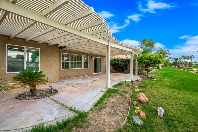 Building Photo - 82631 Redford Way